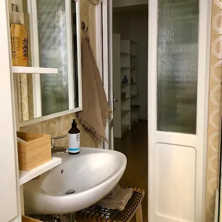 Appartement Bixio 2 *