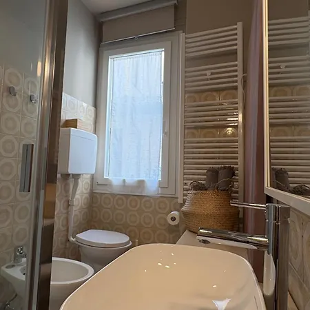 Bixio 2 Apartment Parma